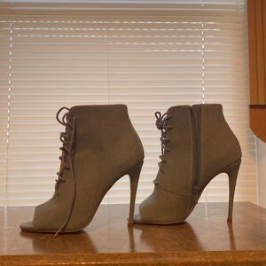 Blue, Shoe lace, Steve Madden Heels